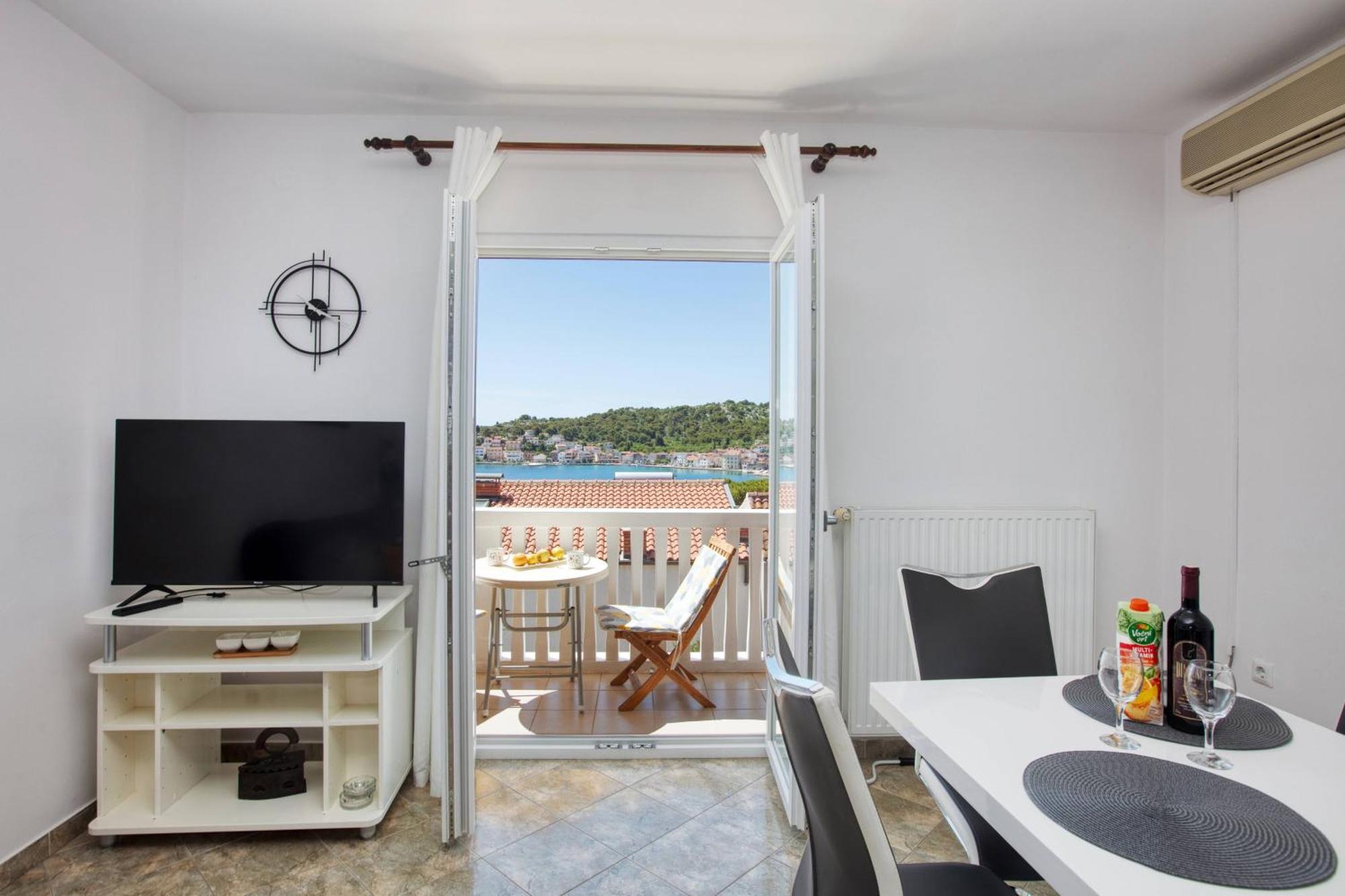 Apartments By The Sea Tisno, Murter - 812 Phòng bức ảnh