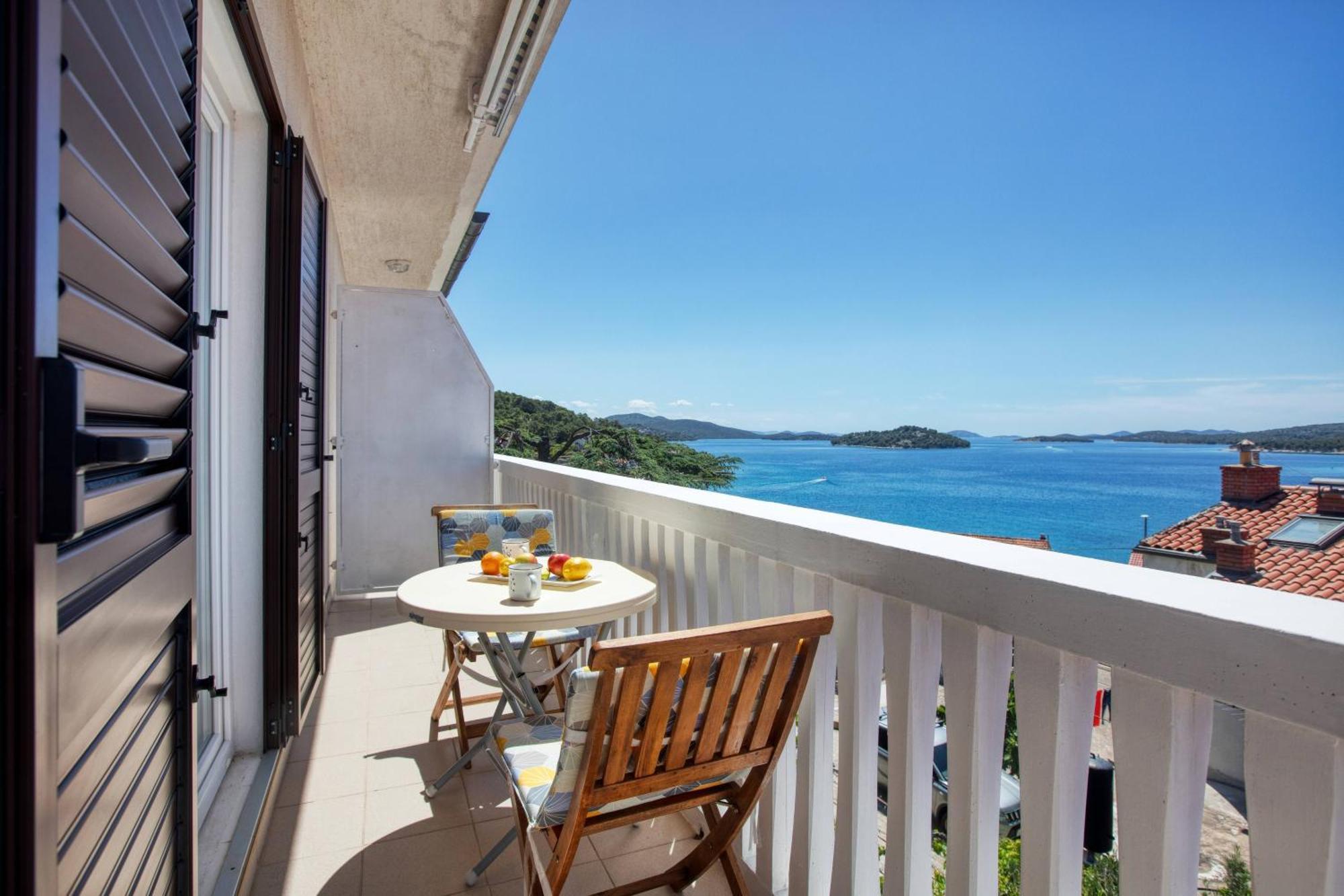 Apartments By The Sea Tisno, Murter - 812 Ngoại thất bức ảnh